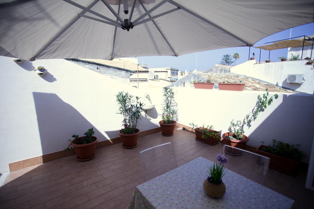 Ferienwohnung DentrOrtigia Syrakus Exterior foto